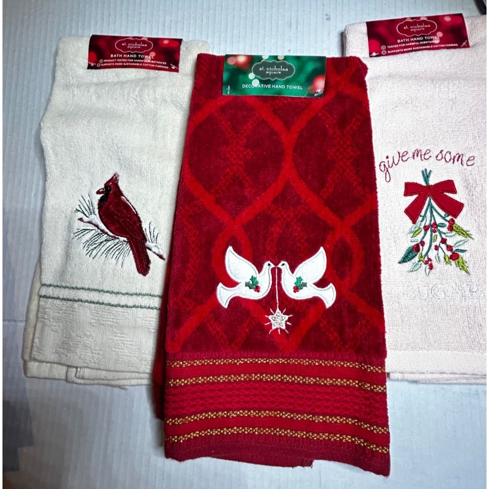 ST NICHOLAS SQUARE mistletoe cardinals doves Hand Towels 3 New
